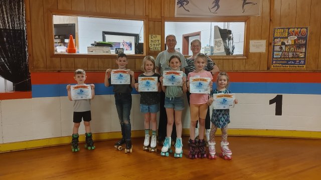 Jaxson, Cole, Emily, Vivian, and Freya Graduates Super Skater 1 and River graduates Super Skater 2